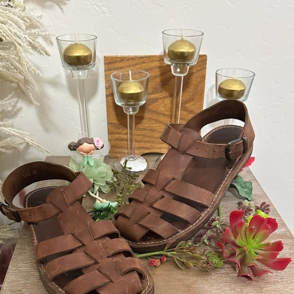 Duckfeet Shoes - Duckfeet 38 Brown sandals great condition